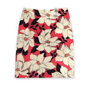 NWT Ann Taylor Petite Lined Pencil Skirt size 4P Pink Floral Pattern Officewear